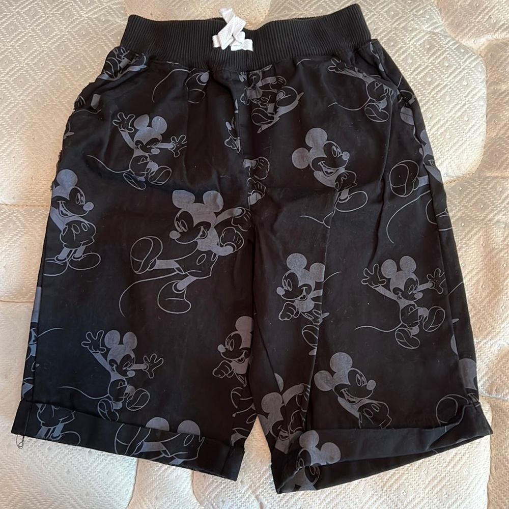 Boys size 5 Disney shorts